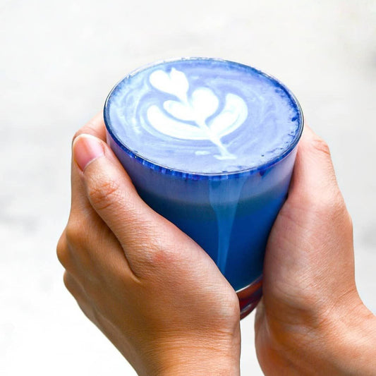 Dreamy blauwe butterfly smoothie bowl!